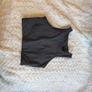 Black Sleeveless Athletic Top